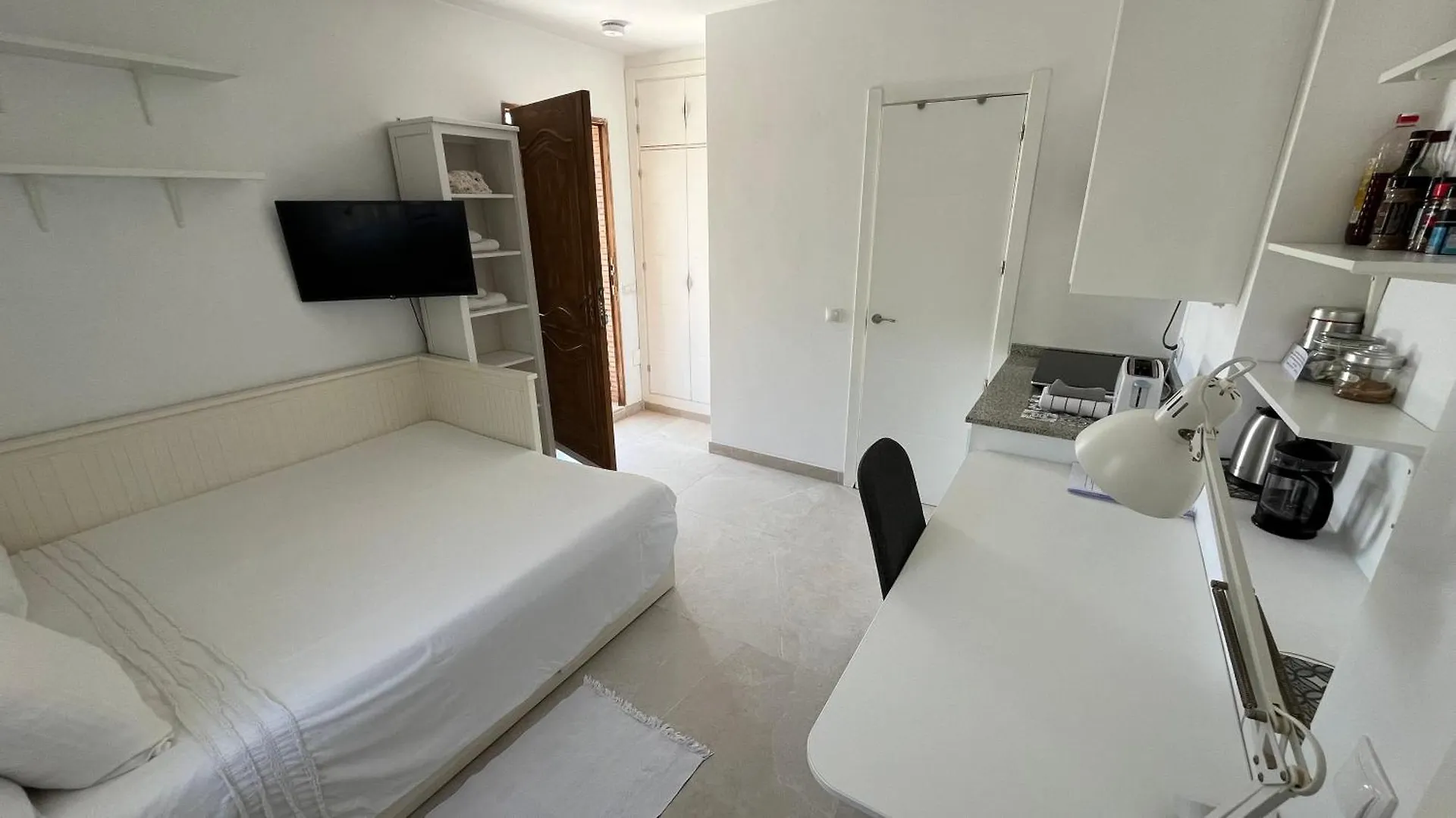 מאלגה Studio Views Apartment, Cortijo Fruitful Hills